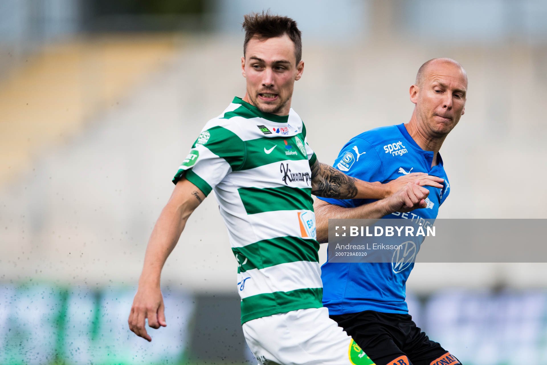 Västerås Filip Tronet och Halmstads Andreas Johansson