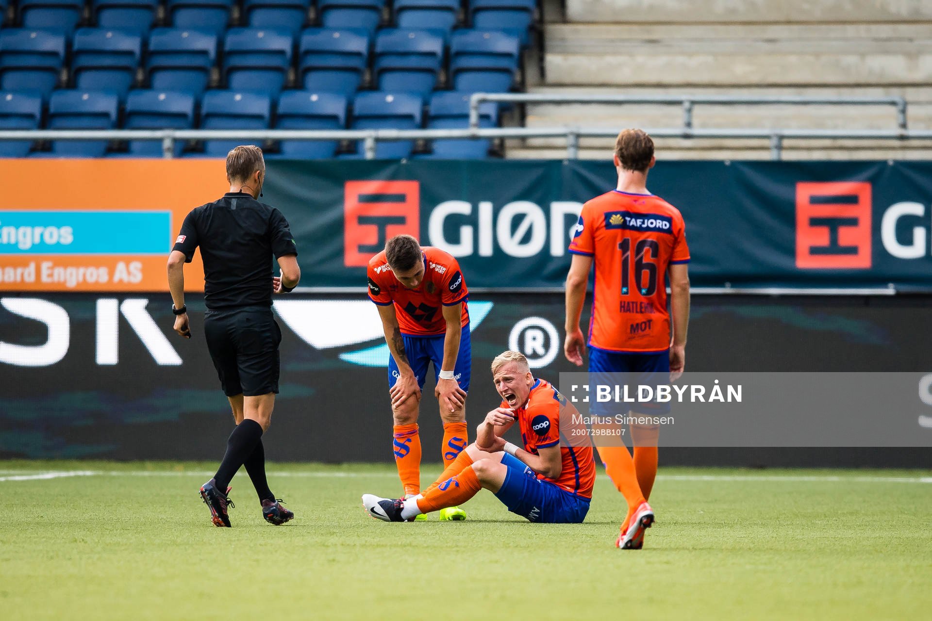 Daan Frederikus Quirinus Klinkenberg of Aalesund in pain