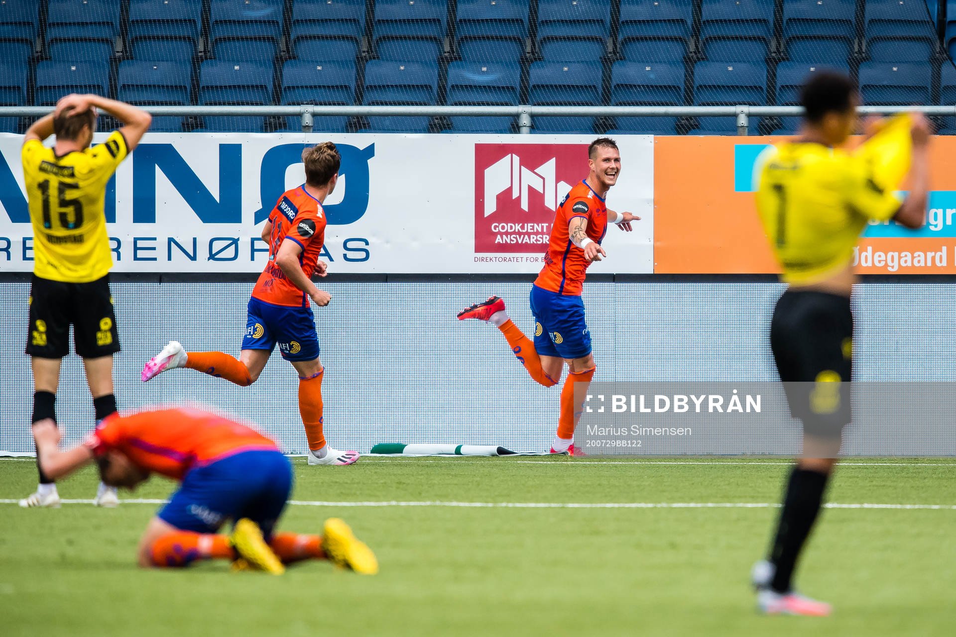 Holmbert Aron Briem Fridjonsson of Aalesund celebrates