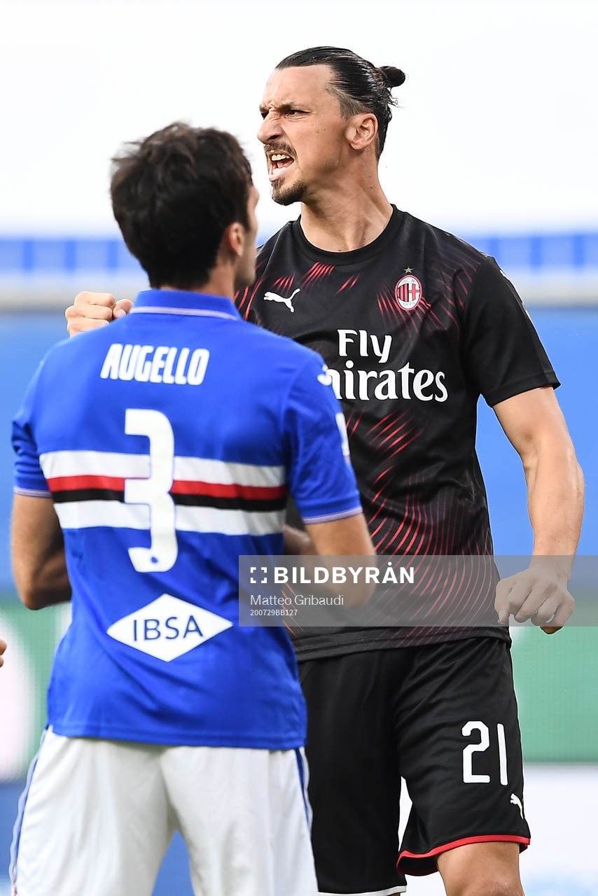Zlatan Ibrahimovic of AC Milan celebrates
