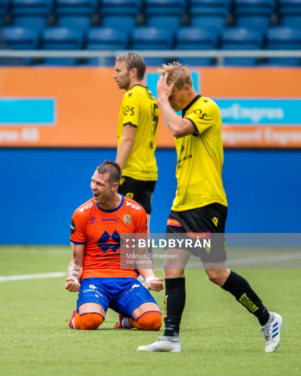 Holmbert Aron Briem Fridjonsson of Aalesund celebrates