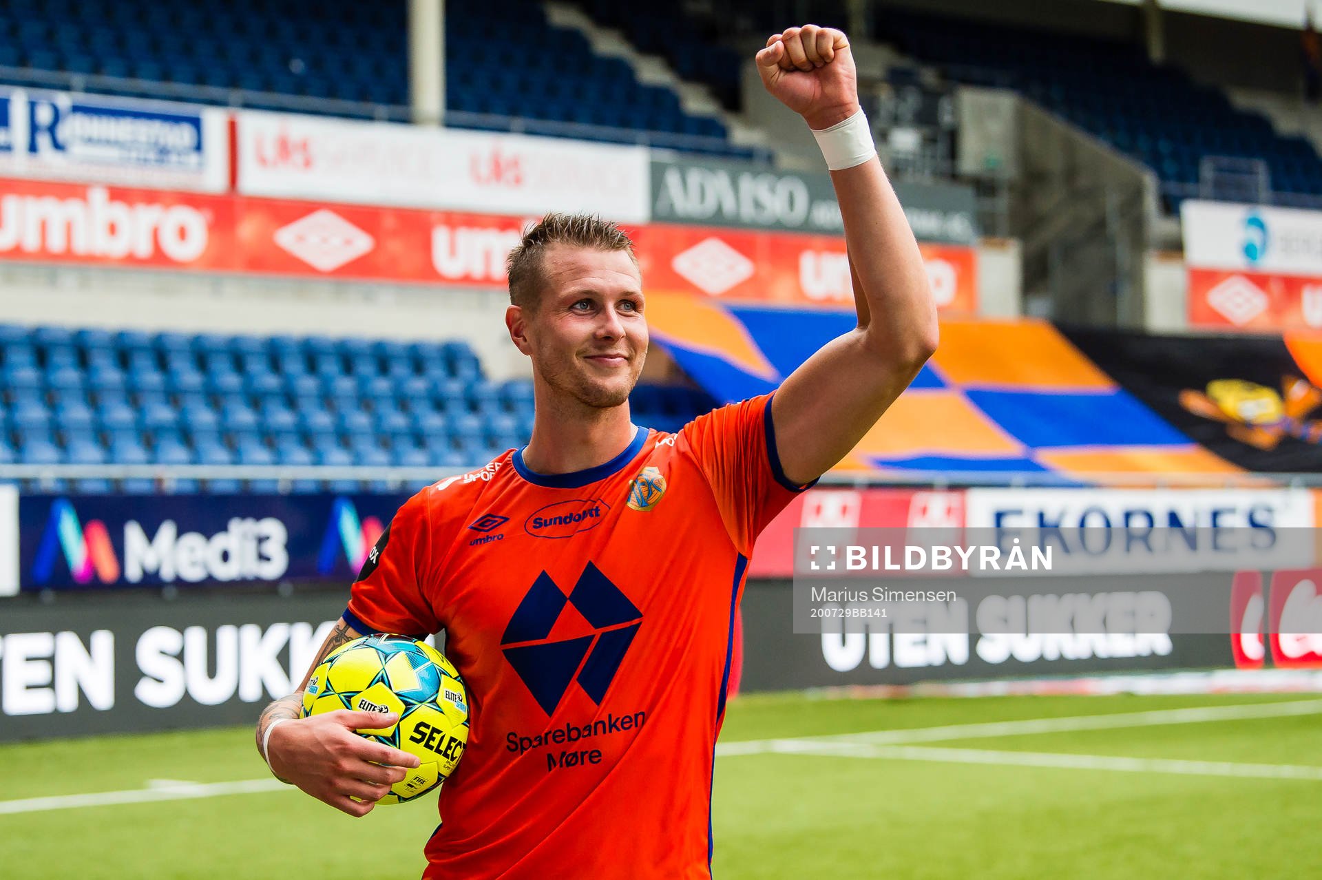 Holmbert Aron Briem Fridjonsson of Aalesund celebrates