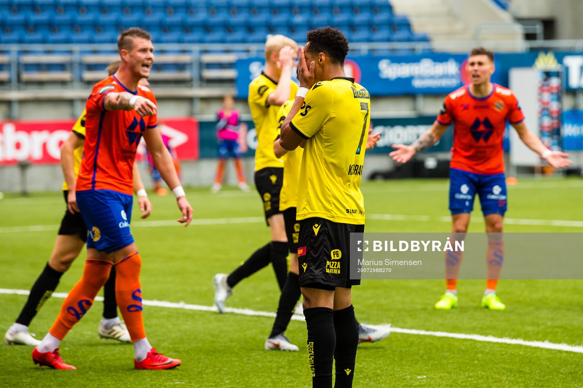 Kevin Alexander Kabran of Start looks dejected