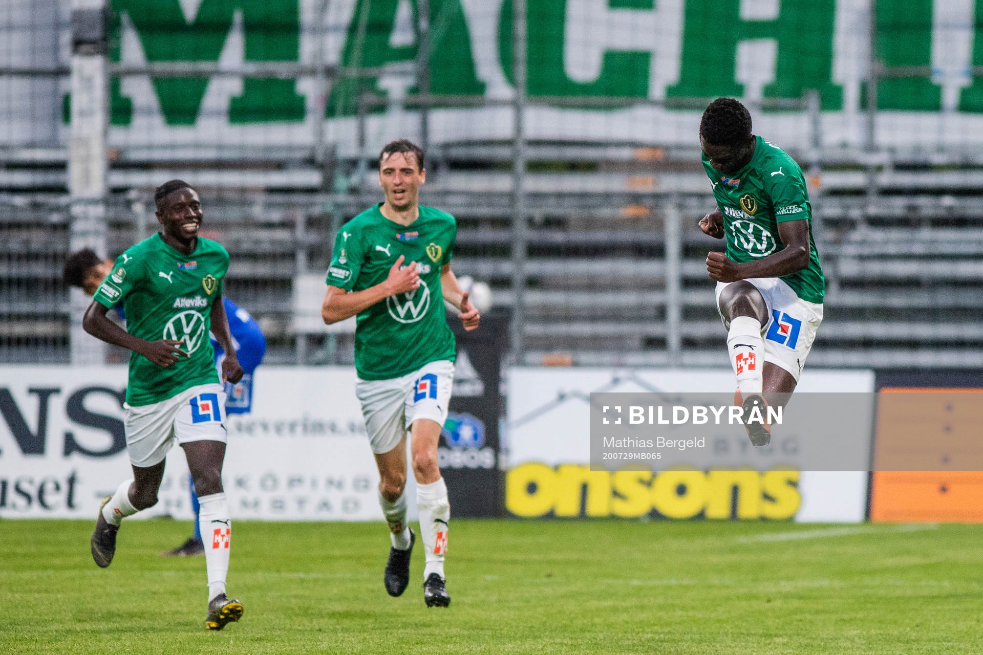 Jönköpings Eric Johana Omondi jublar