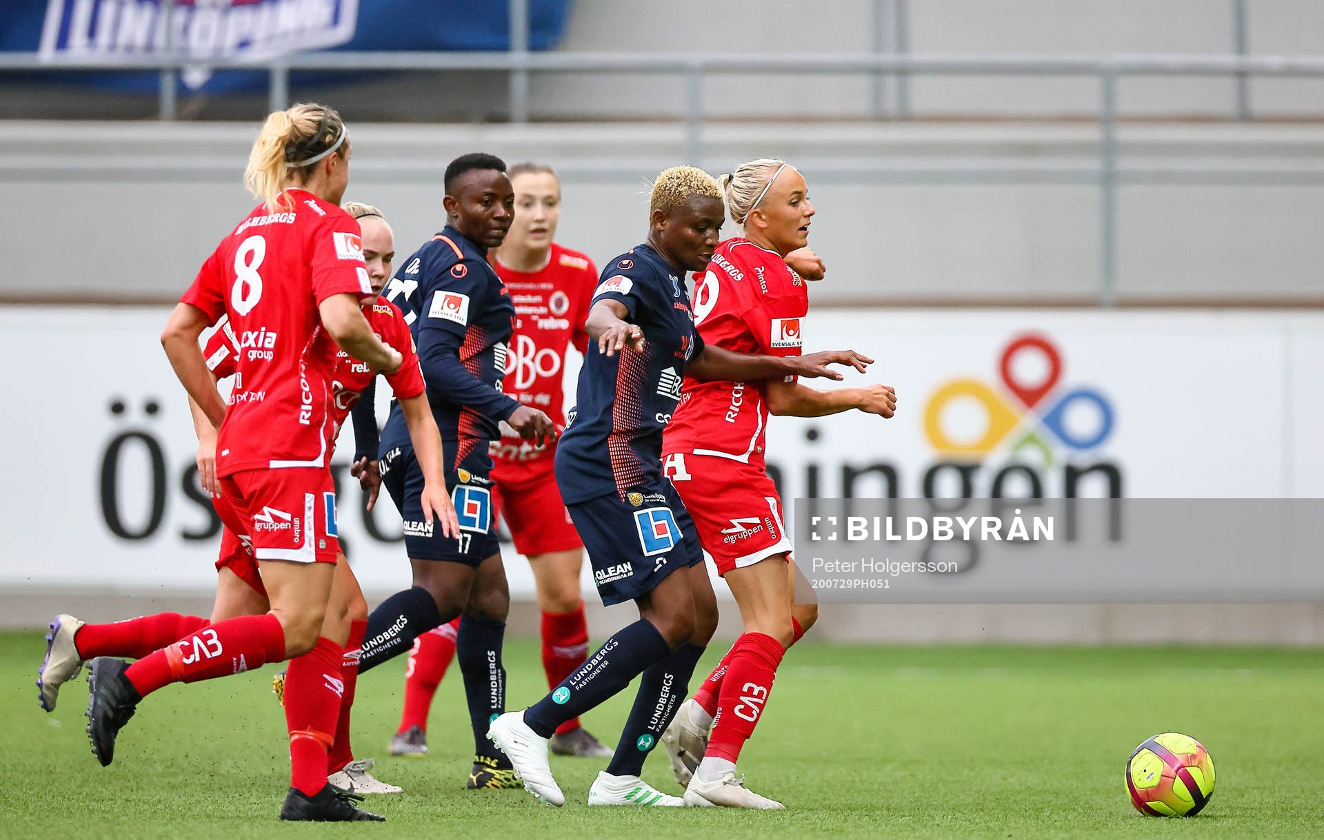 Linköpings Orji Ebere och Uchenna Grace Kanu