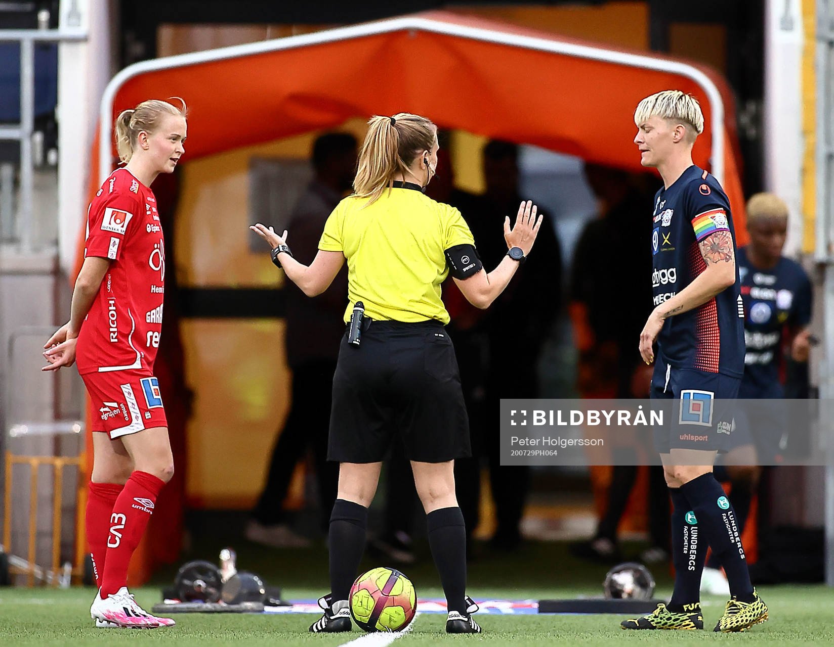 under fotbollsmatchen i Damallsvenskan mellan Linköping