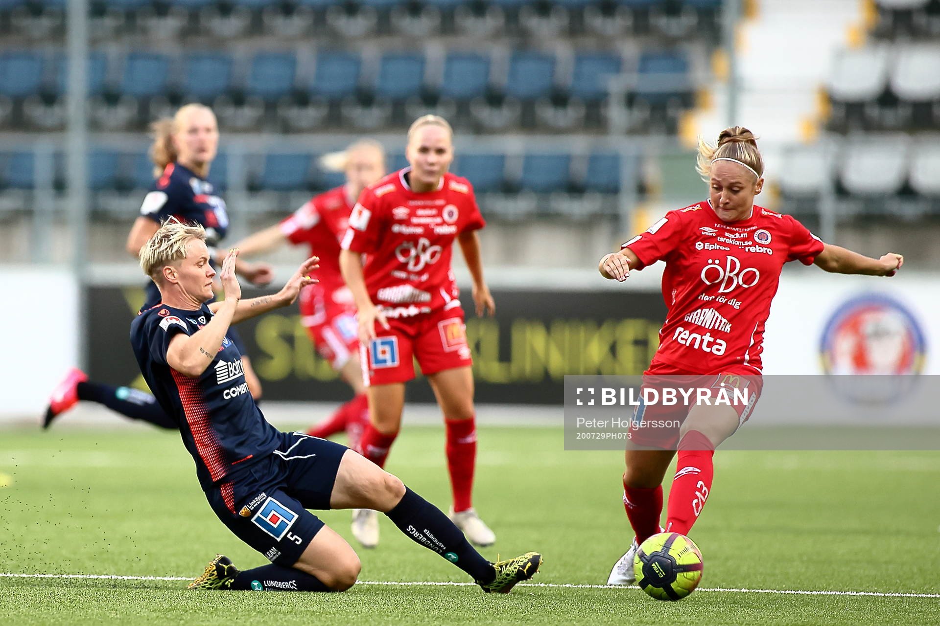 Linköpings Nilla Fischer och Örebros Freja Olofsson