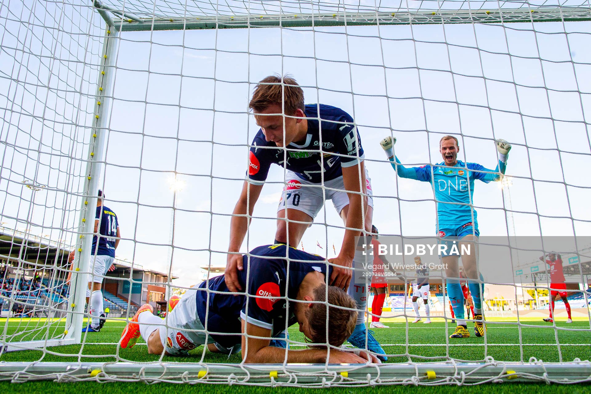 Sondre Fosnæss Hanssen and goalkeeper Viljar Myhra of
