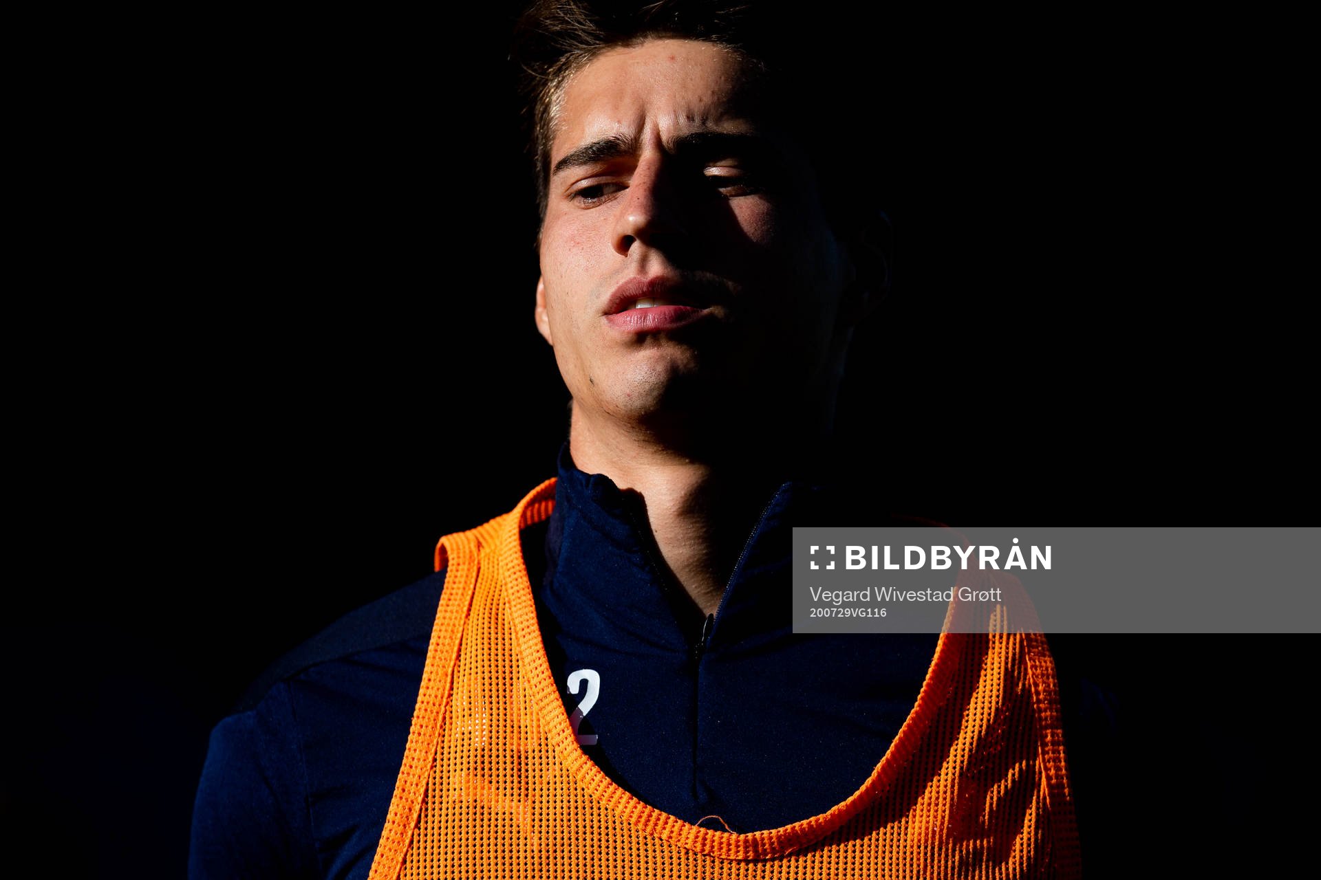 Kreshnik Krasniqi of Strømsgodset warms up