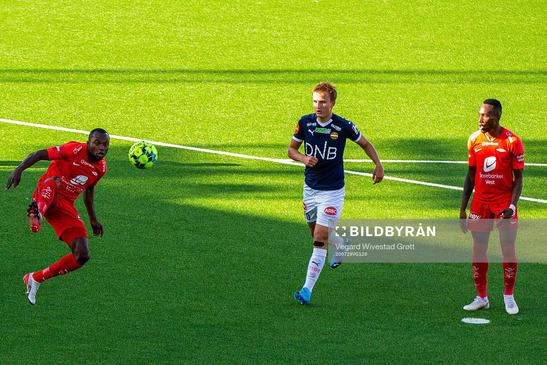 Gilbert Koomson of Brann, Sondre Fosnæss Hanssen of