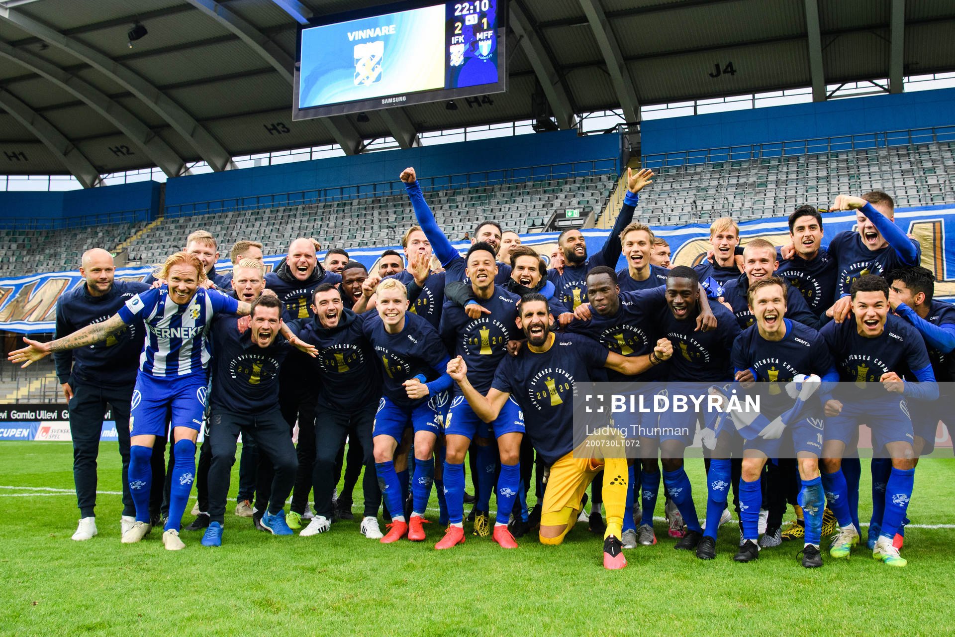 IFK Göteborgs spelare jublar