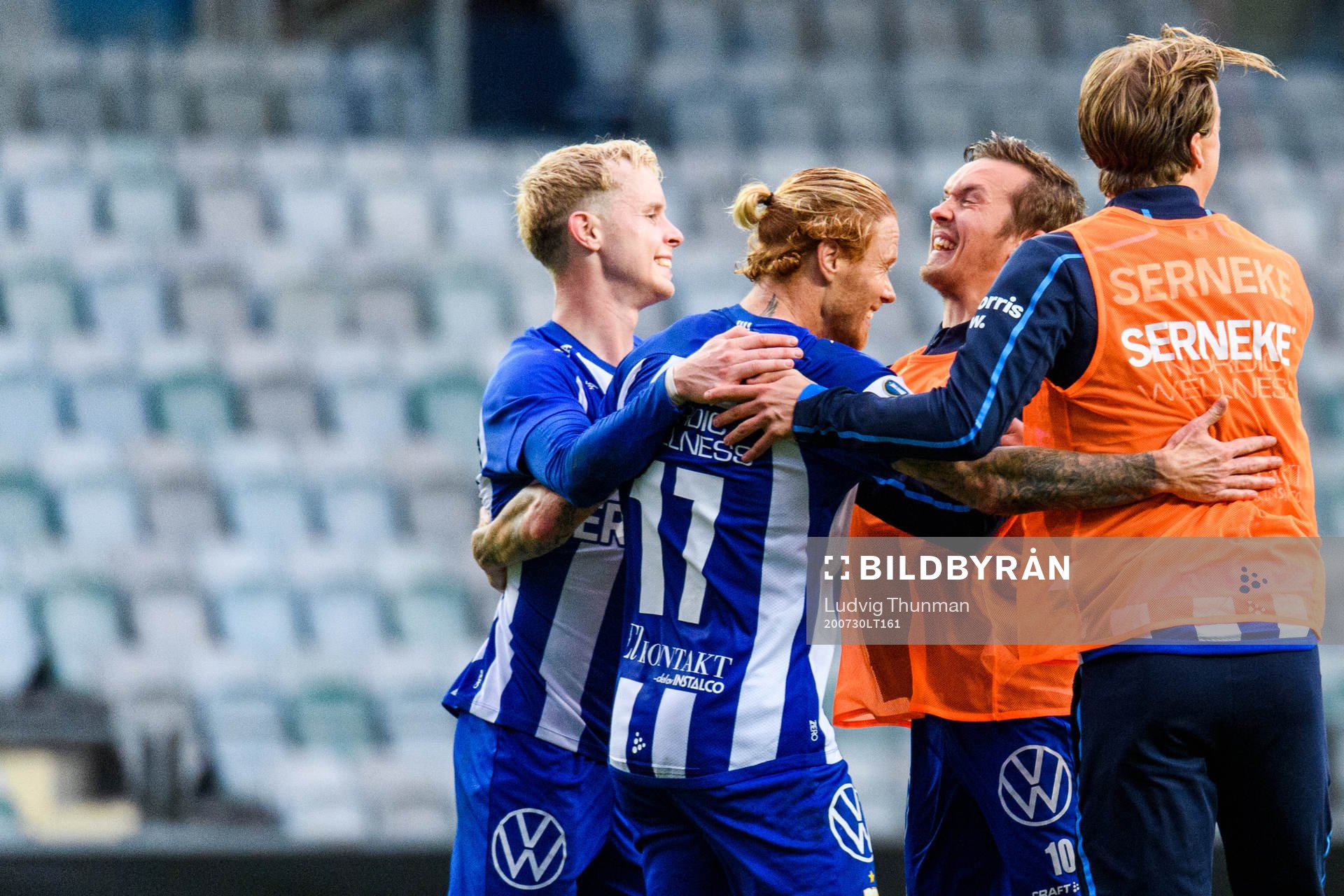 IFK Göteborgs Alexander Farnerud jublar med Patrik