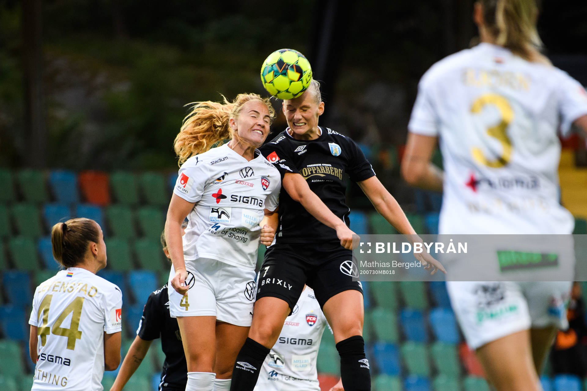 Rosengårds Glodis Perla Viggosdottir och Göteborgs Stina