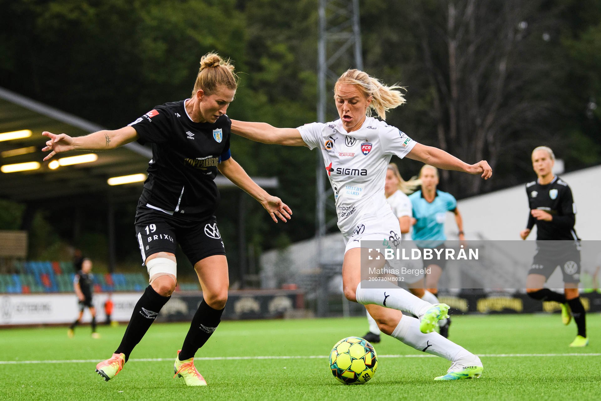 Göteborgs Emma Berglund och Rosengårds Mimmi Larsson