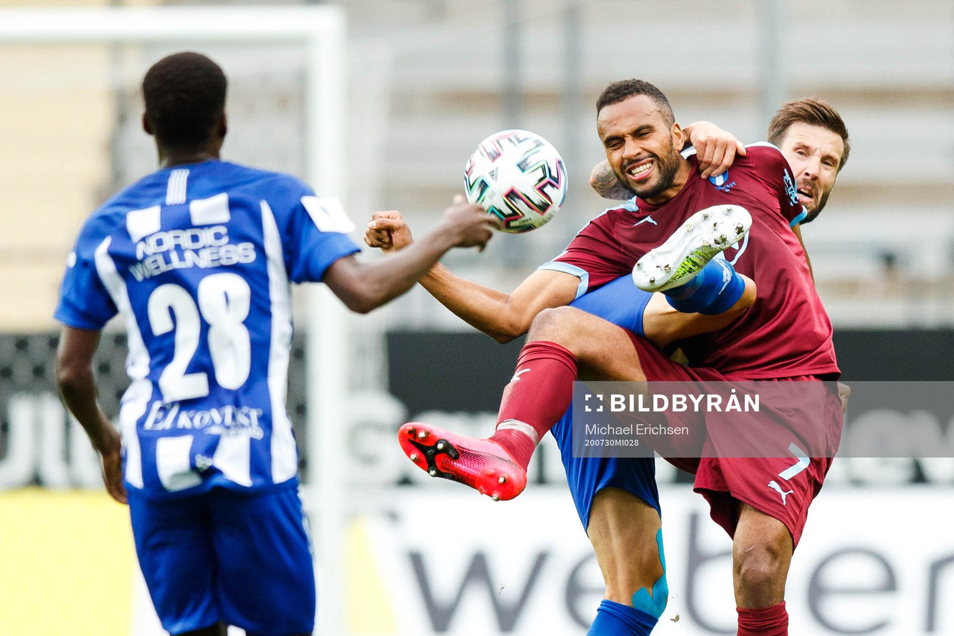 Malmö FFs Isaac Kiese Thelin och IFK Göteborgs Mattias