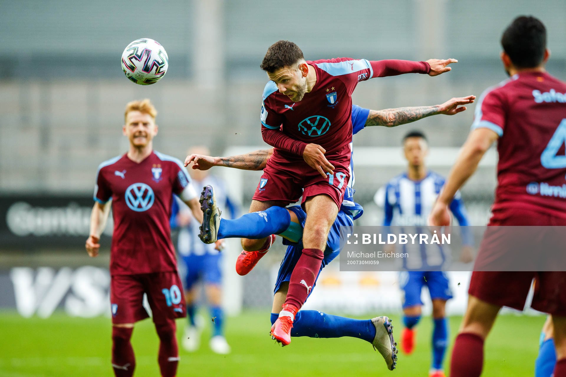 Malmö FFs Erdal Rakip och IFK Göteborgs Alexander Farnerud