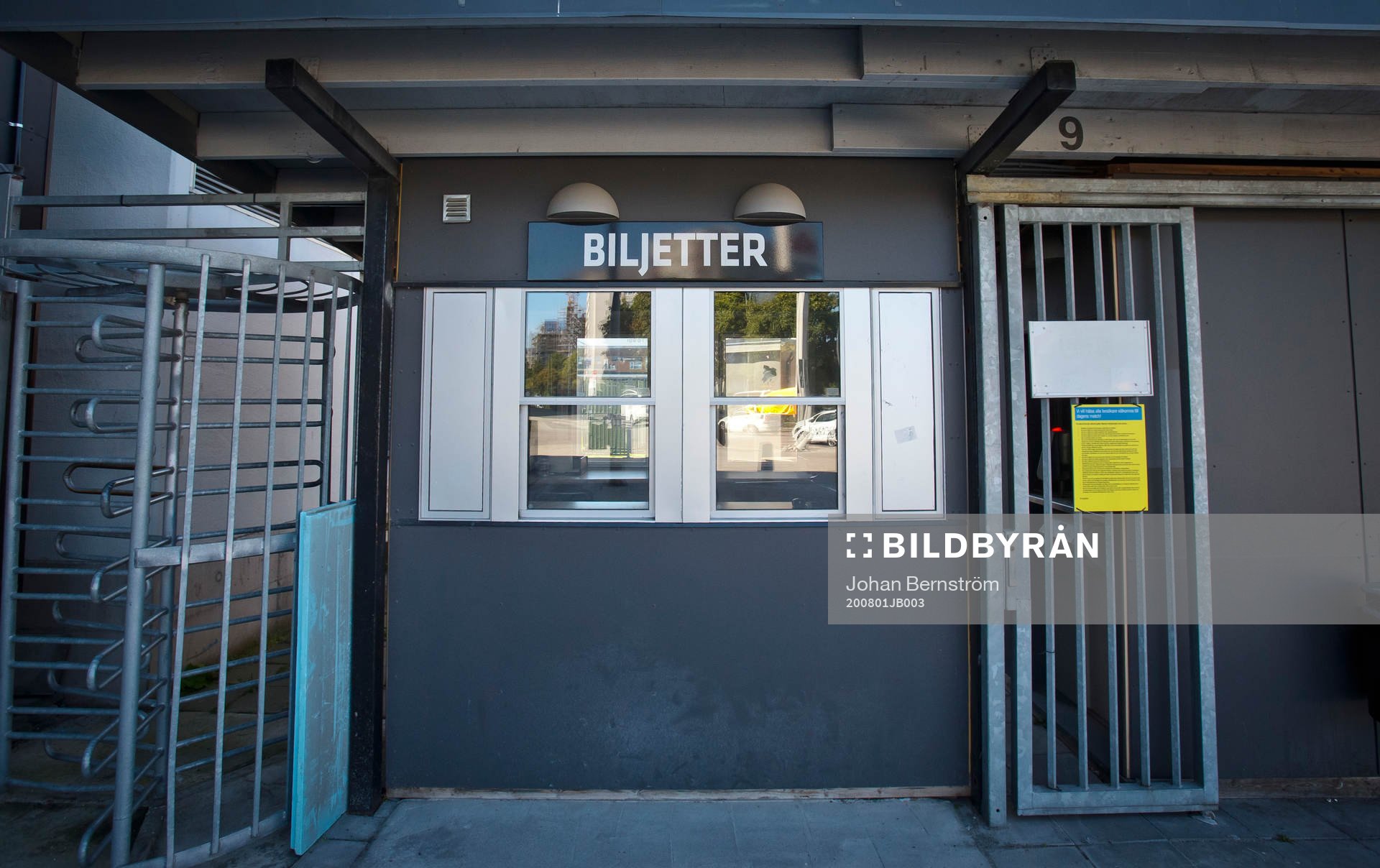 Biljettluckan utanför Behrn Arena