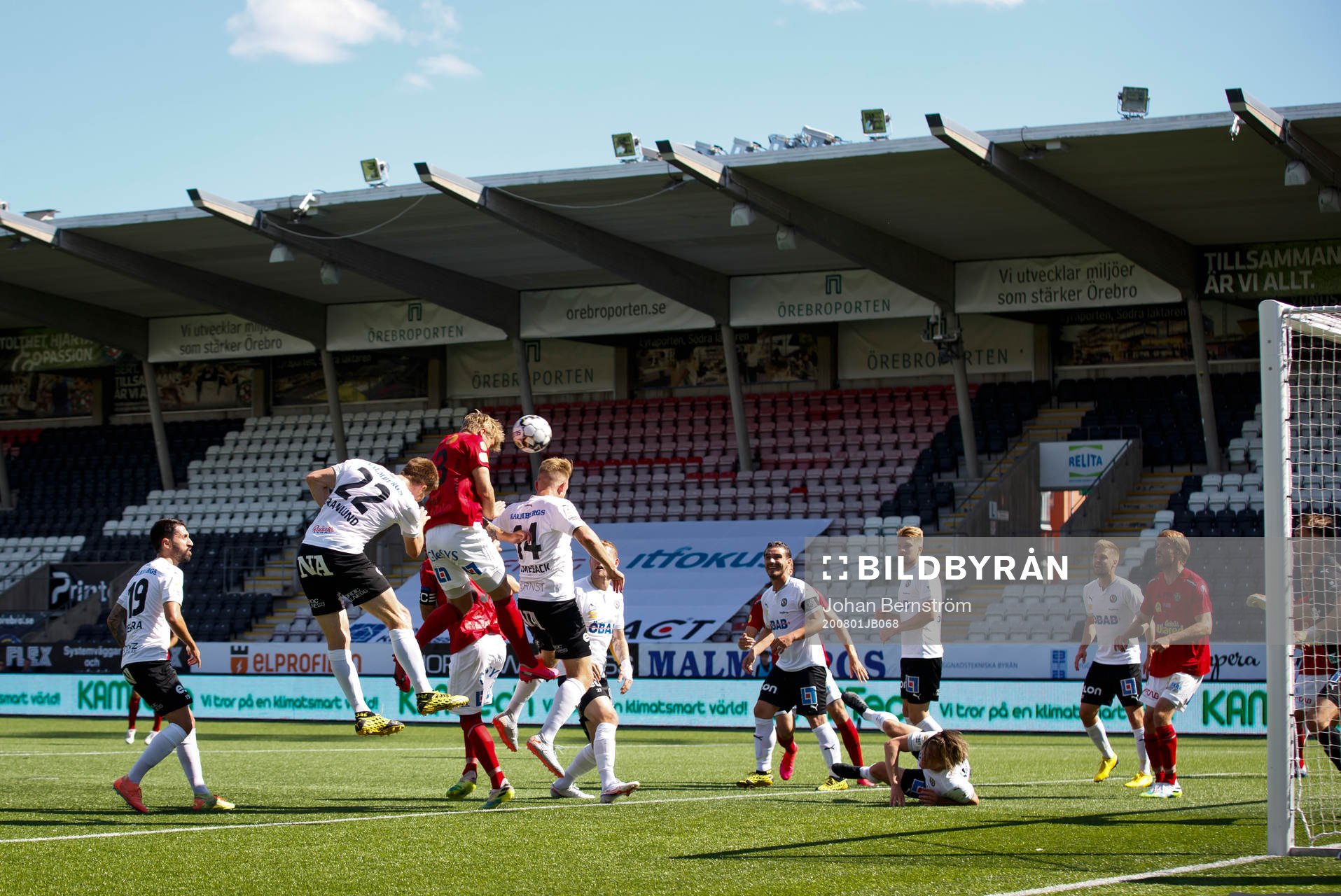 Falkenbergs Marcus Klingenberg Mathisen och Örebros