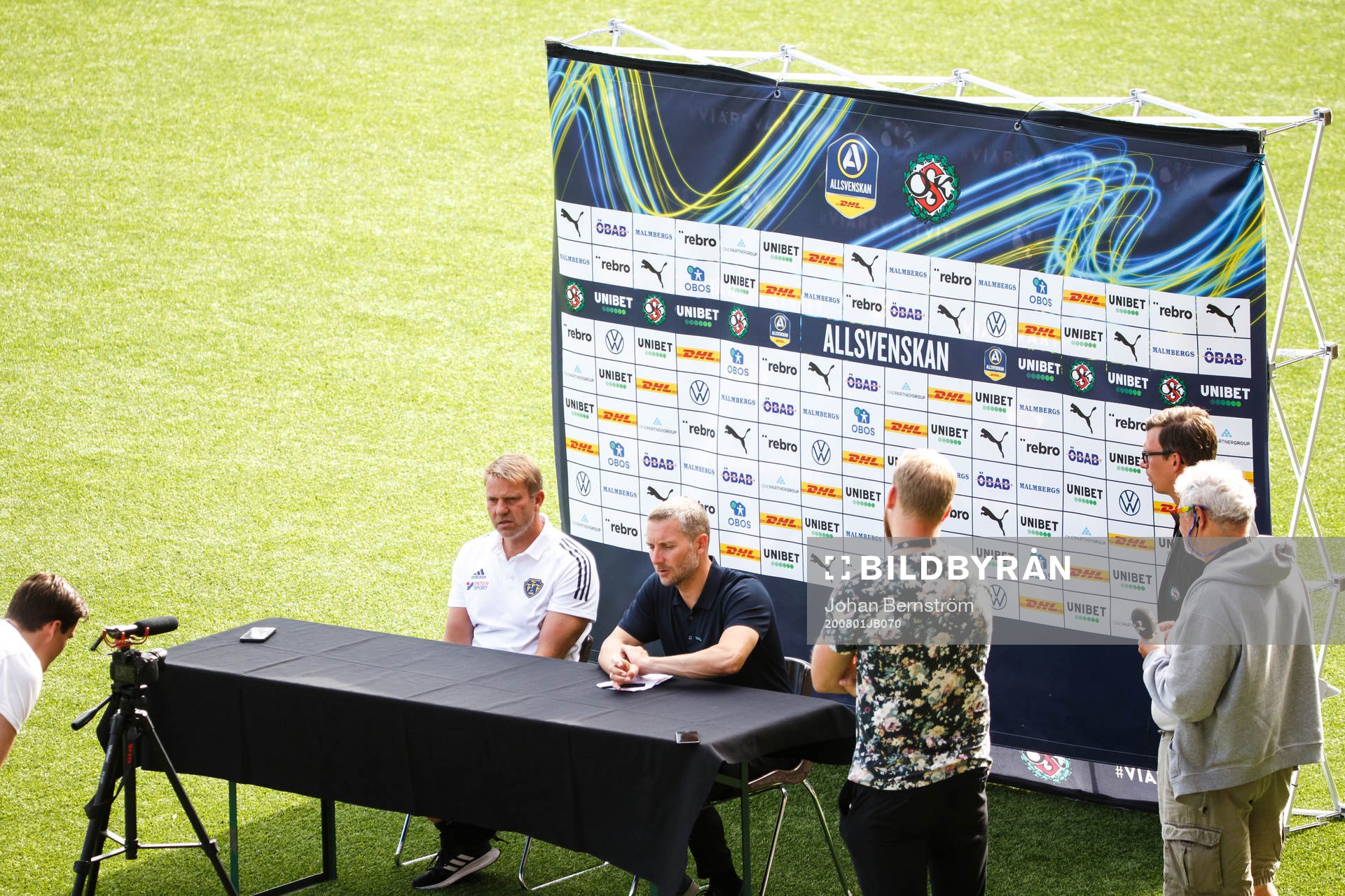 Falkenbergs tränare Hasse Eklund och Örebros tränare