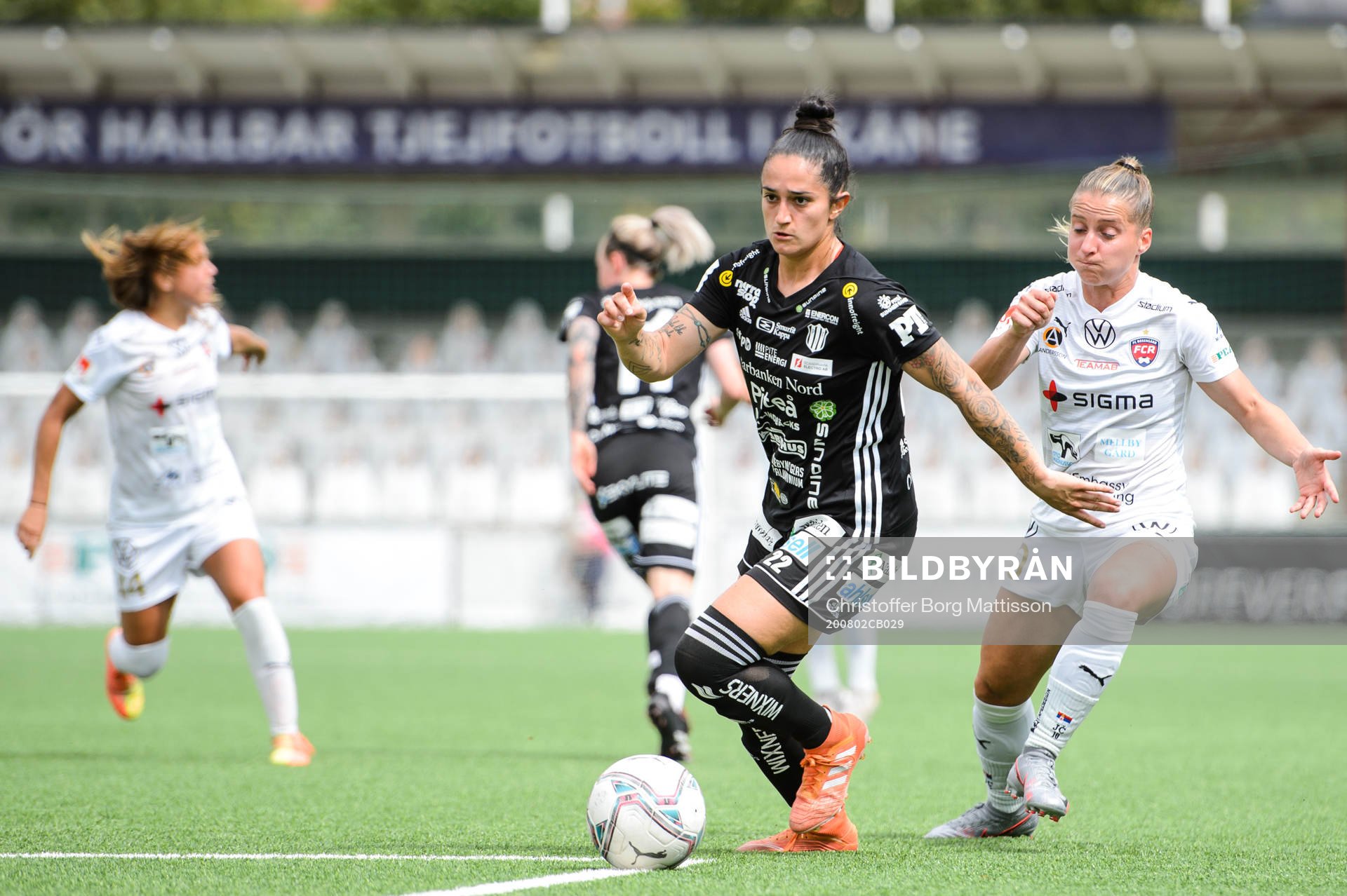 Piteås Fernanda Da Silva och Rosengårds Jelena Cankovic