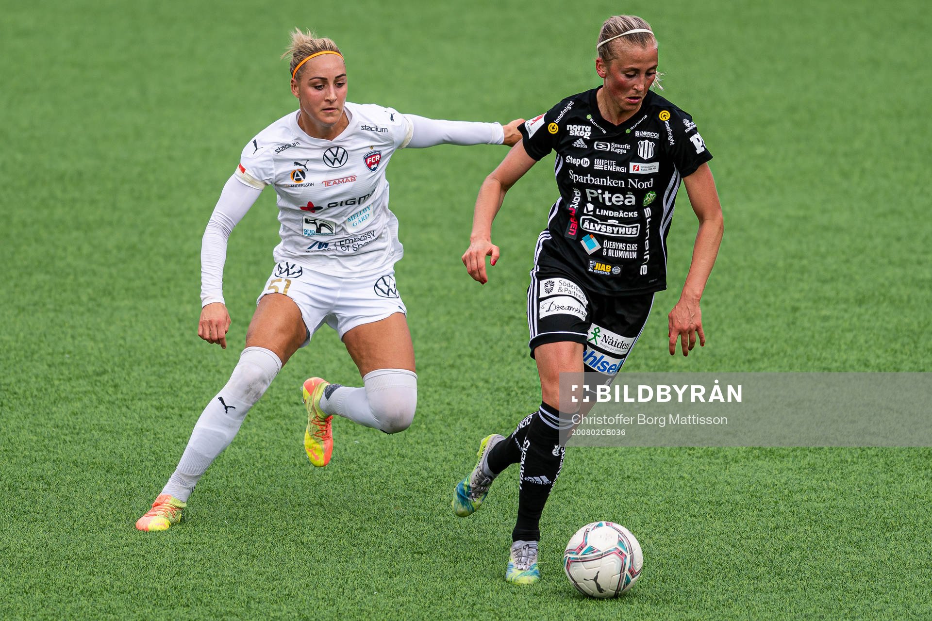 Rosengårds Sanne Troelsgaard mot Piteås Julia Karlenäs