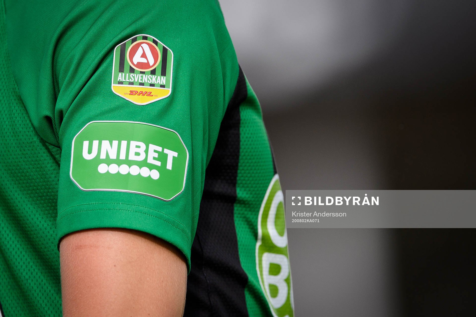 Unibet och allsvenskan logo på en tröja
