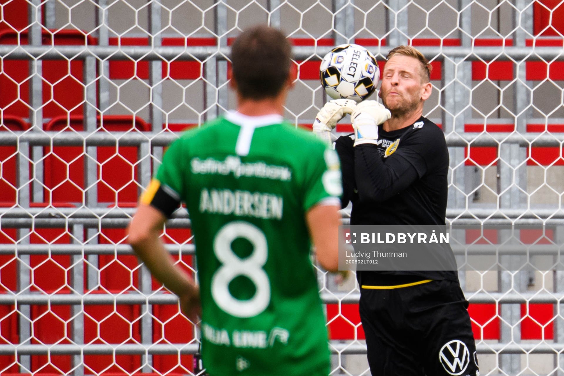 Hammarbys målvakt David Ousted vid Helsingborgs 1-0 mål