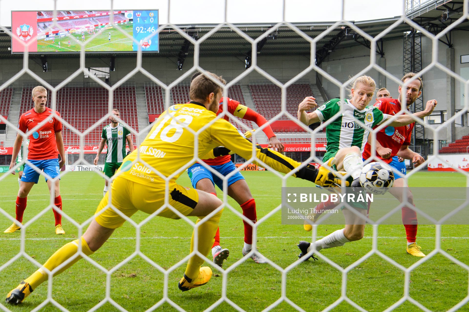 Hammarbys Gustav Ludwigson gör 1-1 bakom Helsingborgs