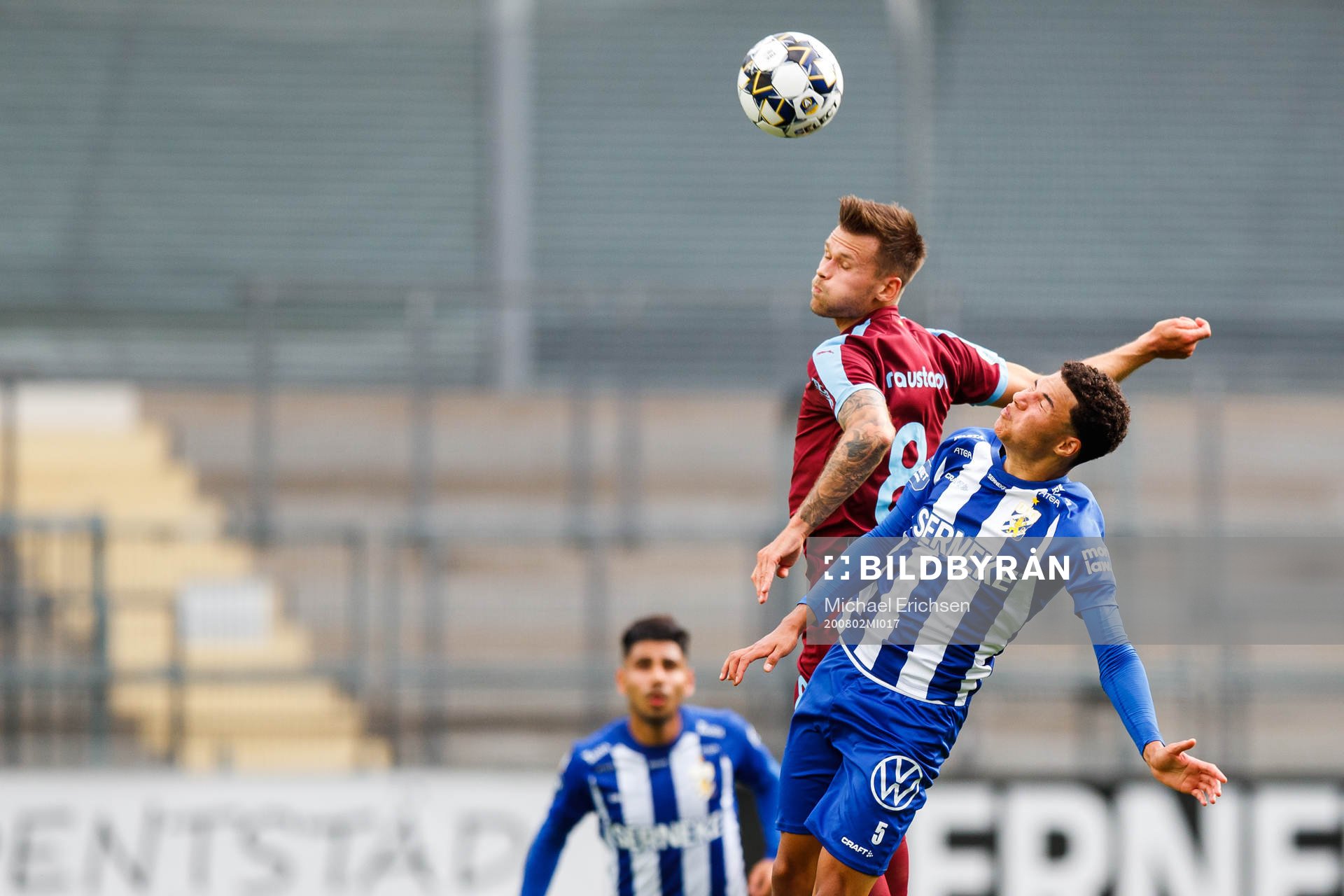 Malmö FFs Arnór Traustason och IFK Göteborgs Alexander