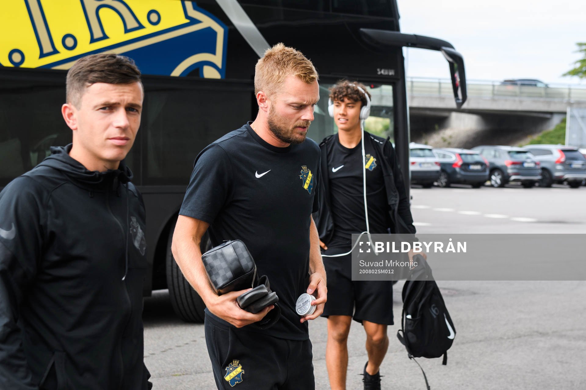 s Sebastian Larsson