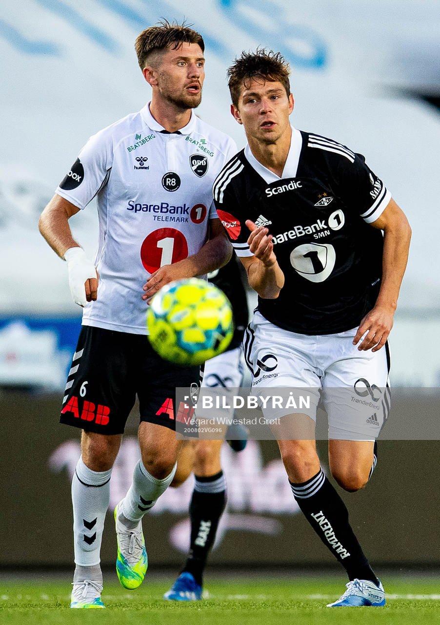 Vebjørn Hoff of Odd and Torgeir Børven of Rosenborg during the Eliteserien football match between Odd and Rosenborg on August 2, 2020 in Skien.