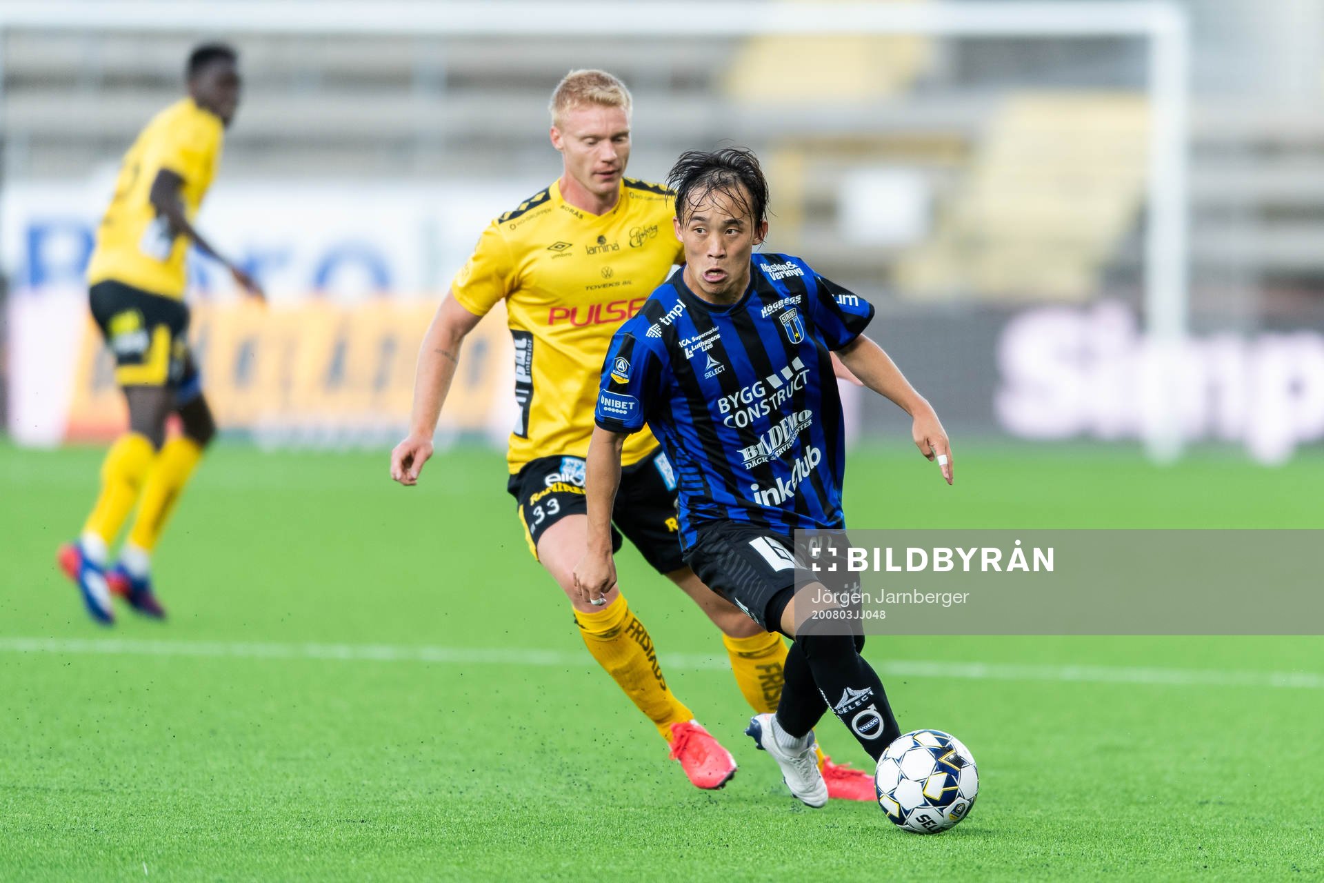Sirius Yukiya Sugita och Elfsborgs Sivert Heltne Nilsen