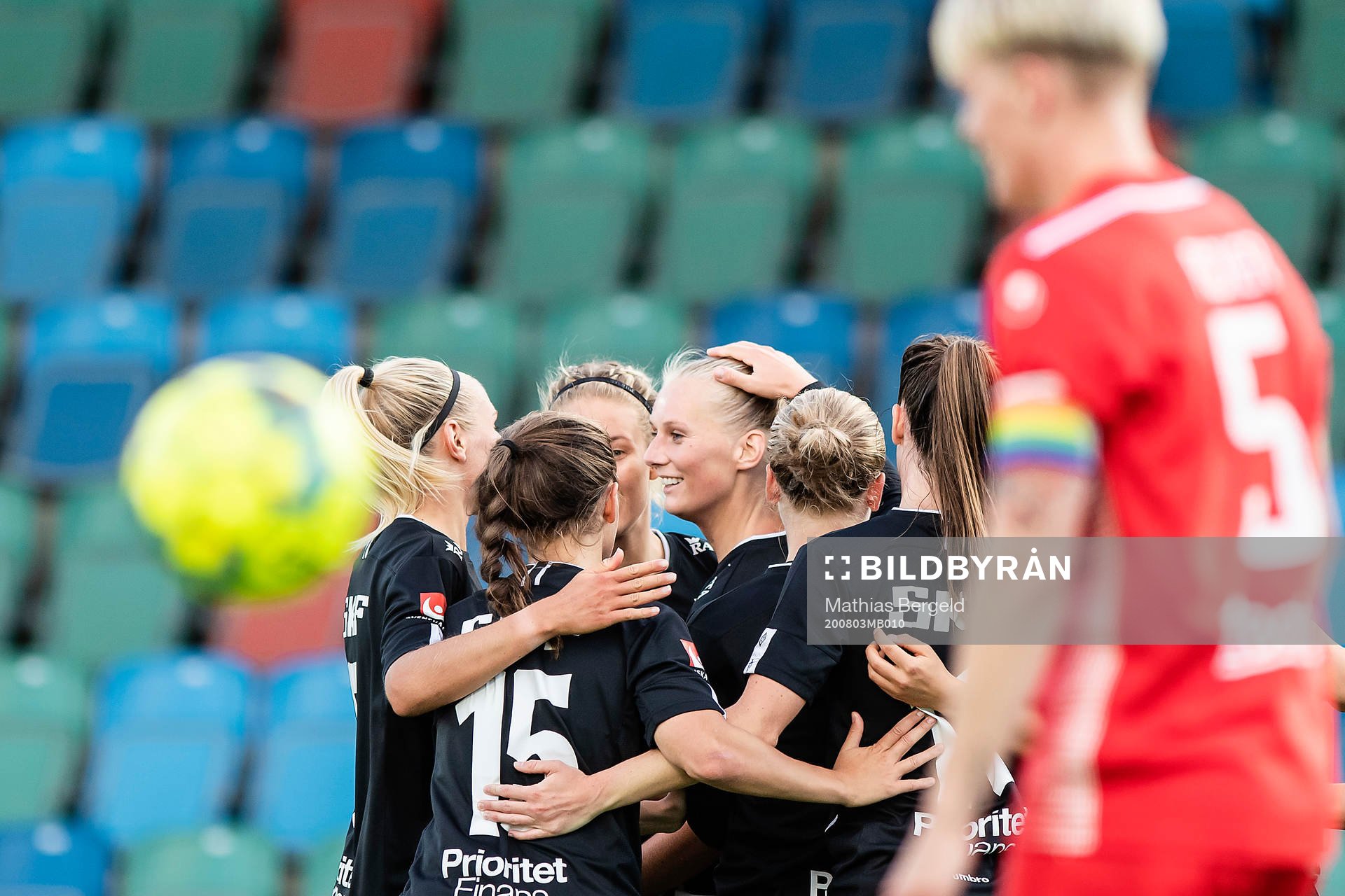 Göteborgs Stina Blackstenius jublar