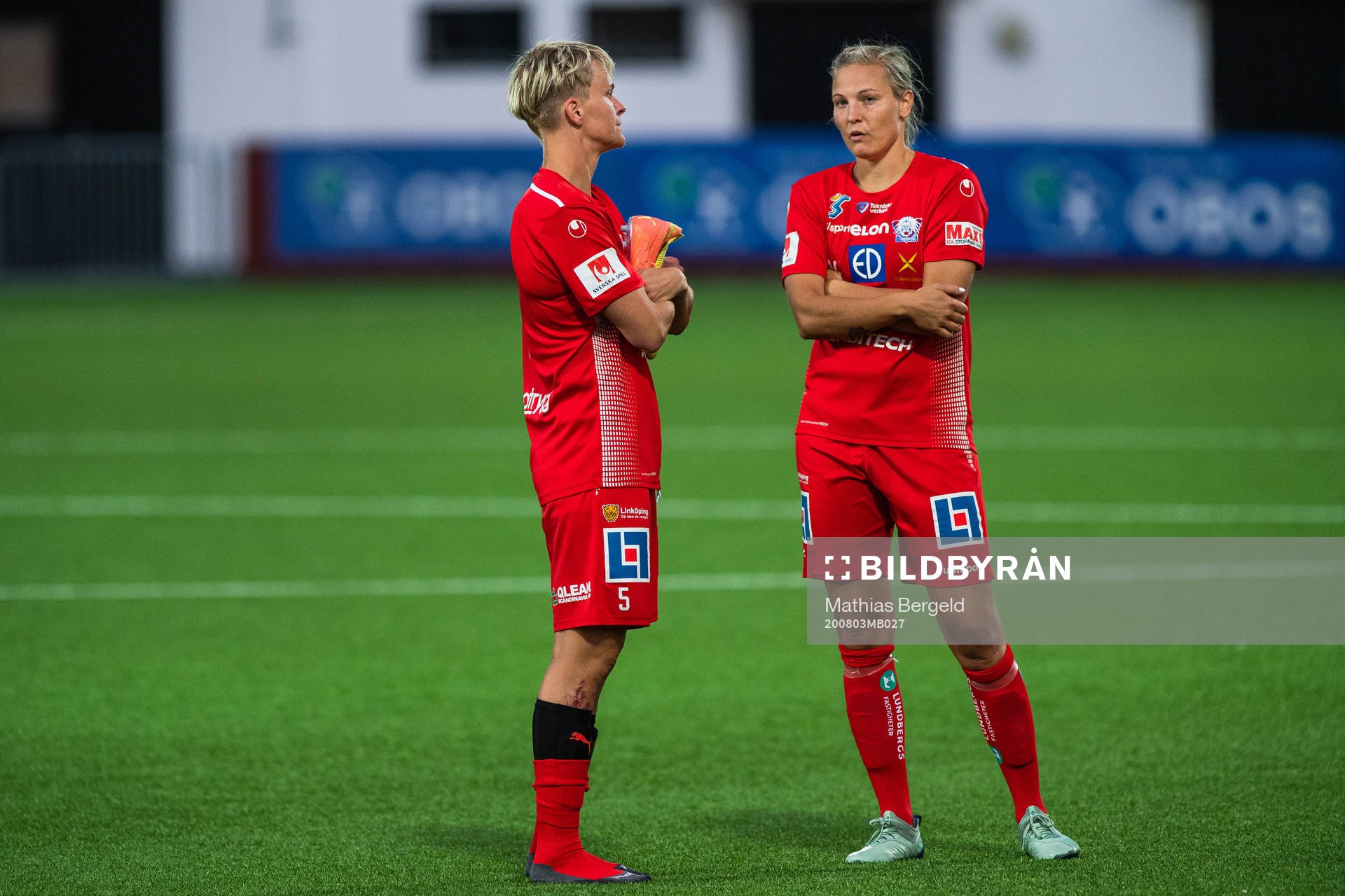 Linköpings Nilla Fischer och Lisa Hurtig deppar