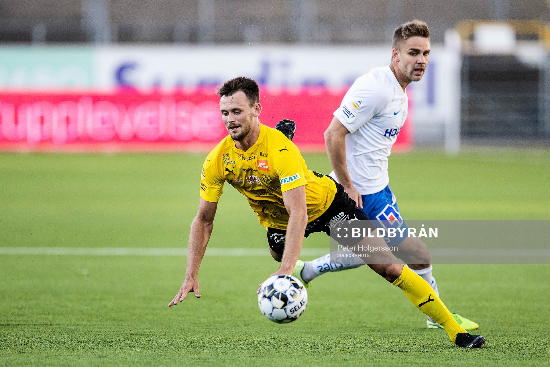 Mjällbys Max Watson och IFK Norrköpings Christoffer Nyman