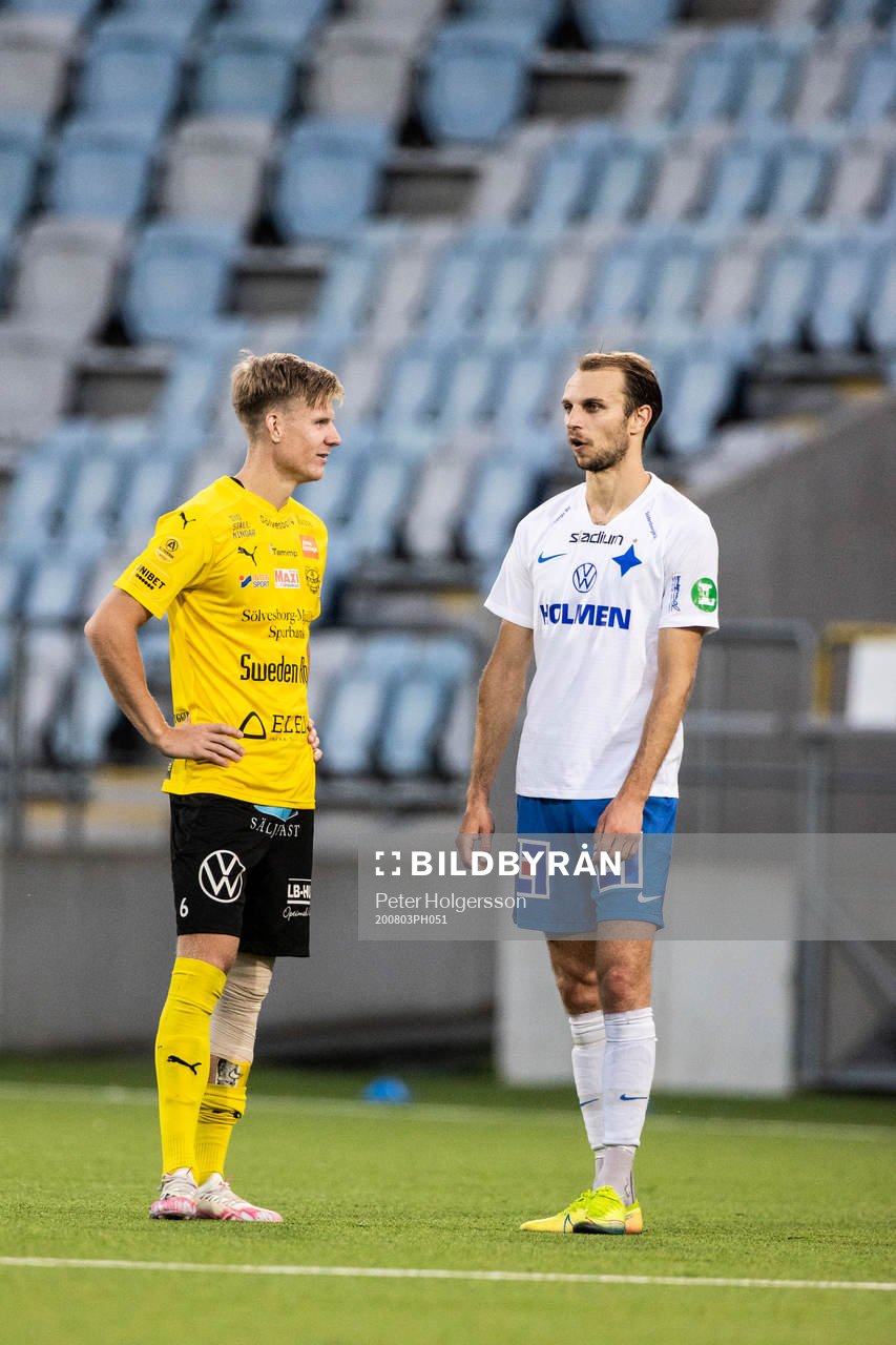 Mjällbys Eric Björkander och IFK Norrköpings Lars Krogh