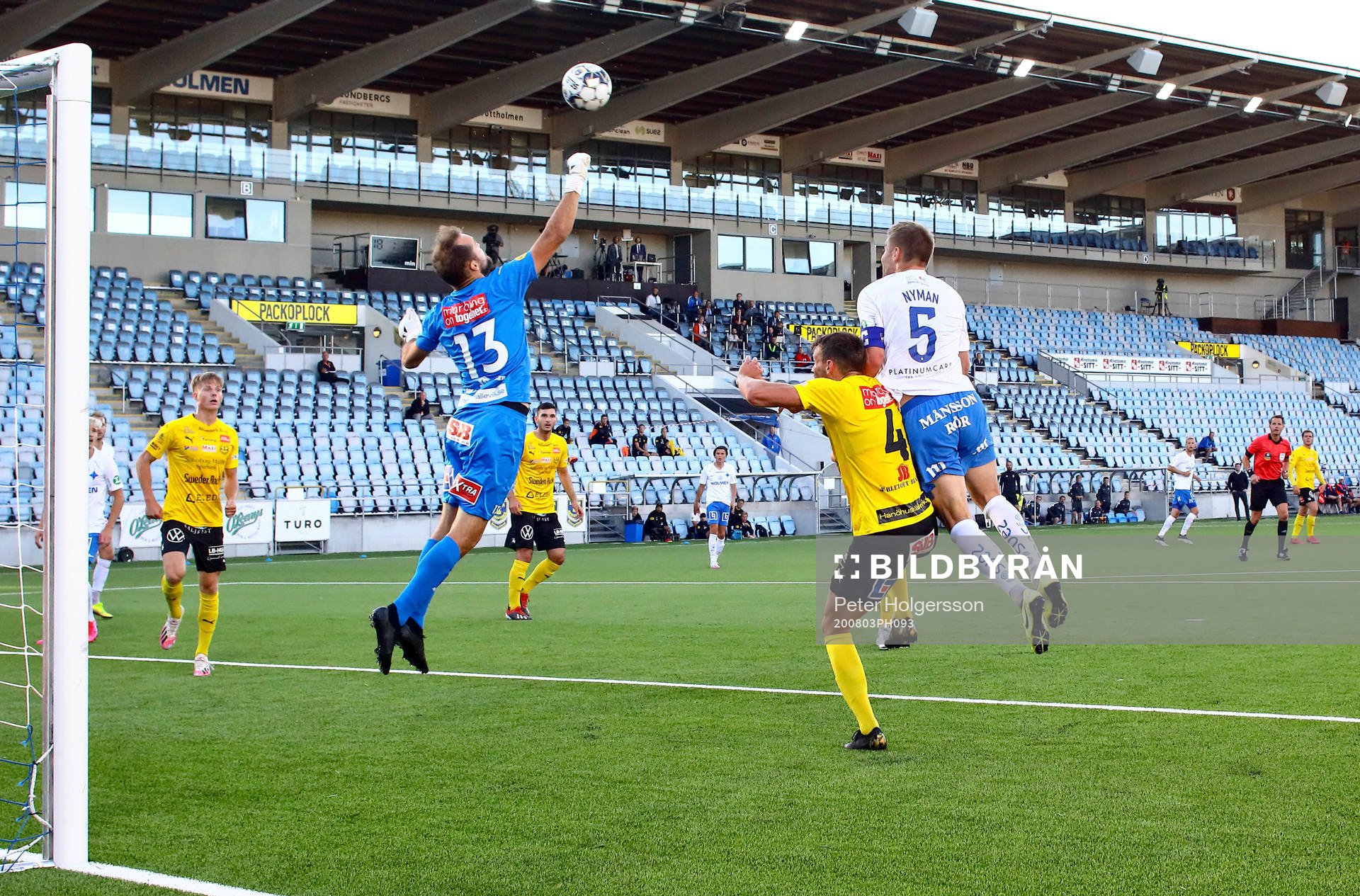 Bortdömt mål av IFK Norrköpings Christoffer Nyman förbi