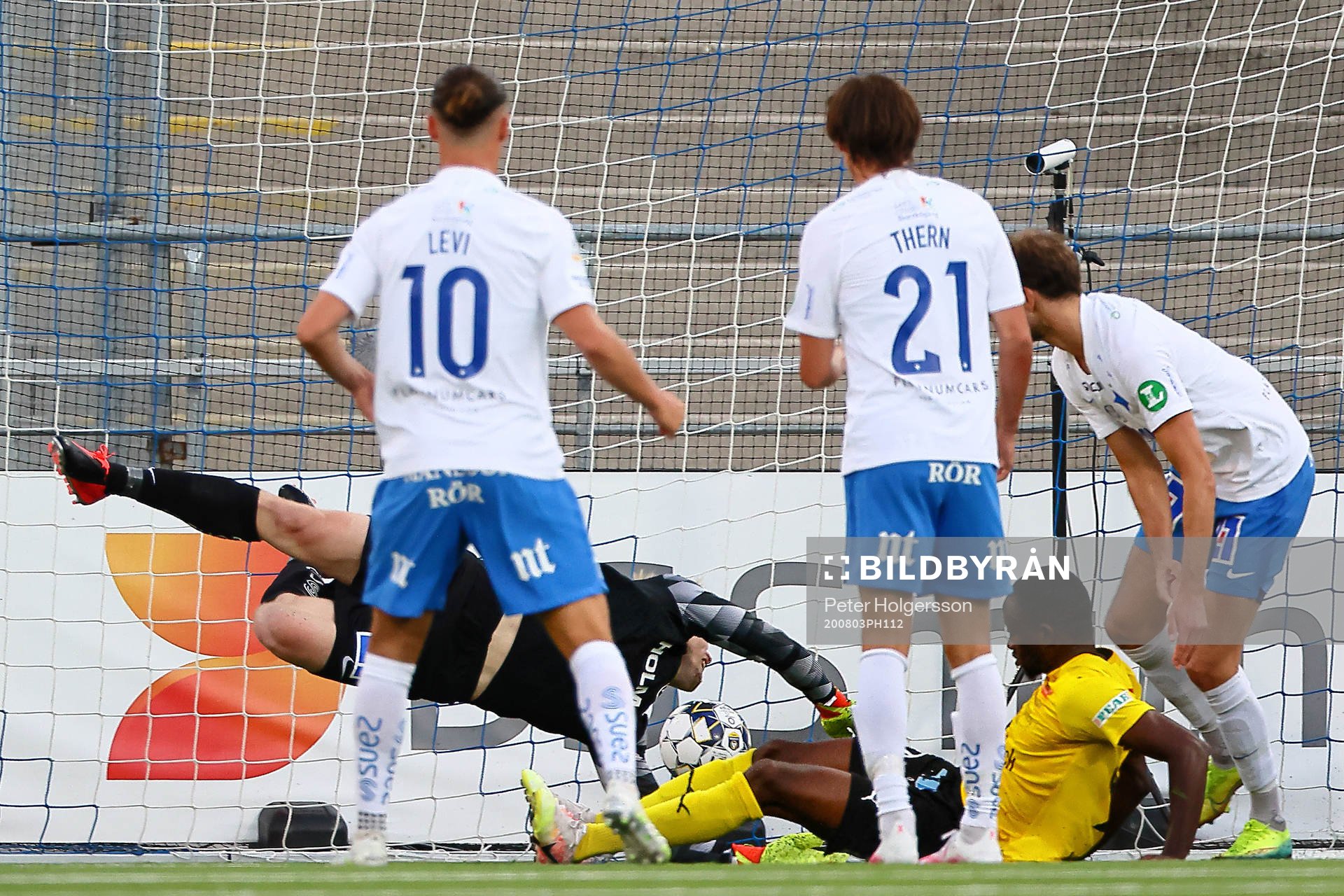 Mål 1-1 av Mjällbys Moses Ogbu