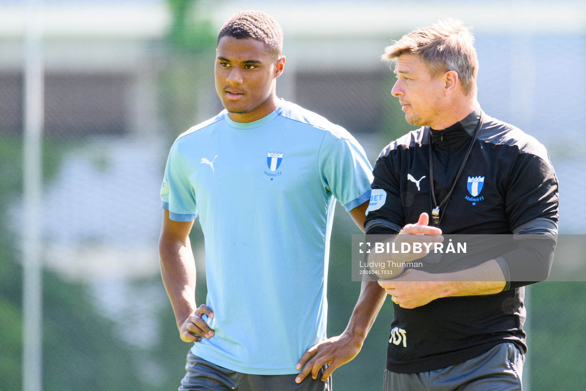 Amin Sarr och tränare Jon Dahl Tomasson
