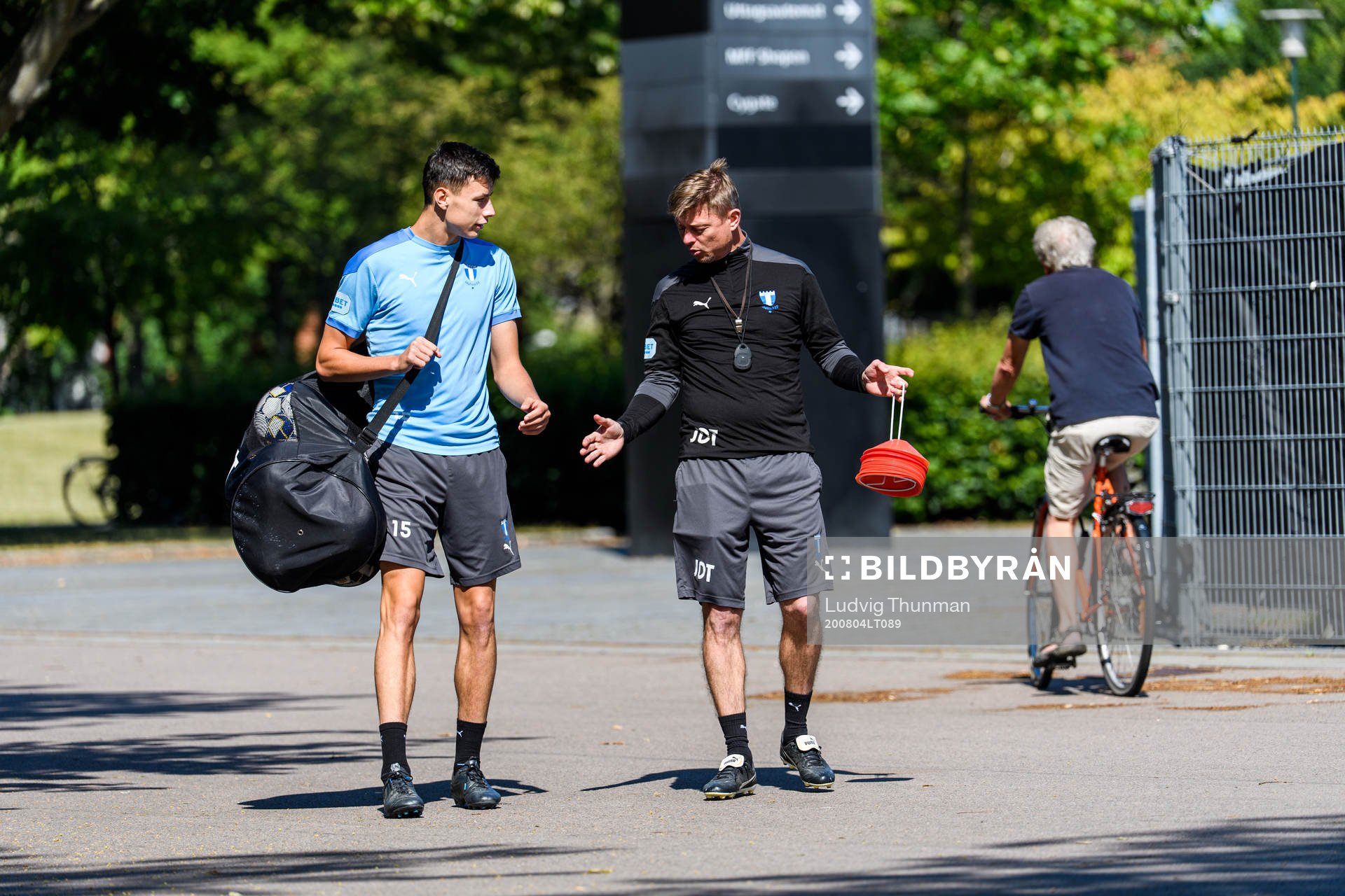 Anel Ahmedhodzic och tränare Jon Dahl Tomasson