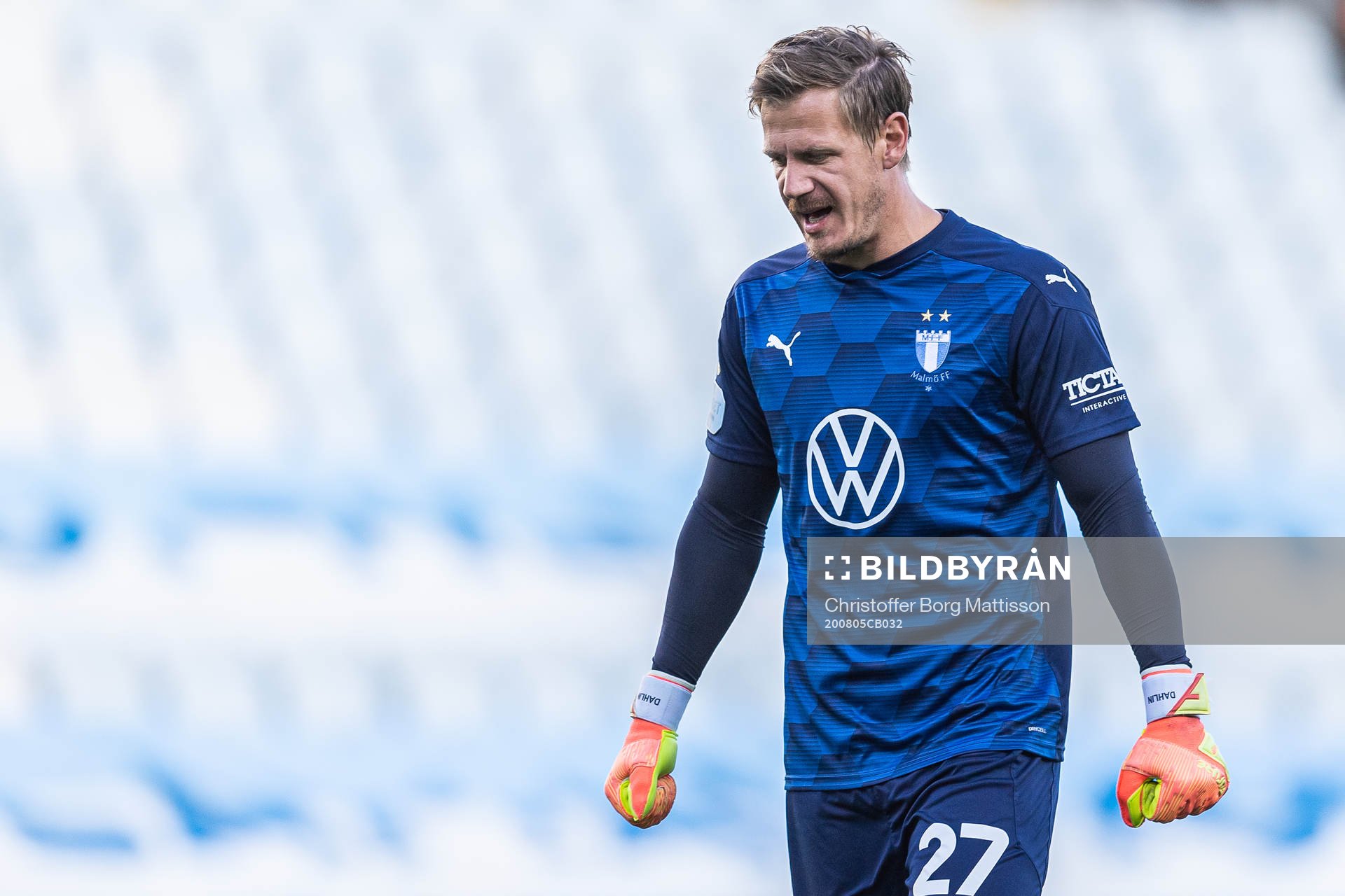 Malmö FFs målvakt Johan Dahlin jublar