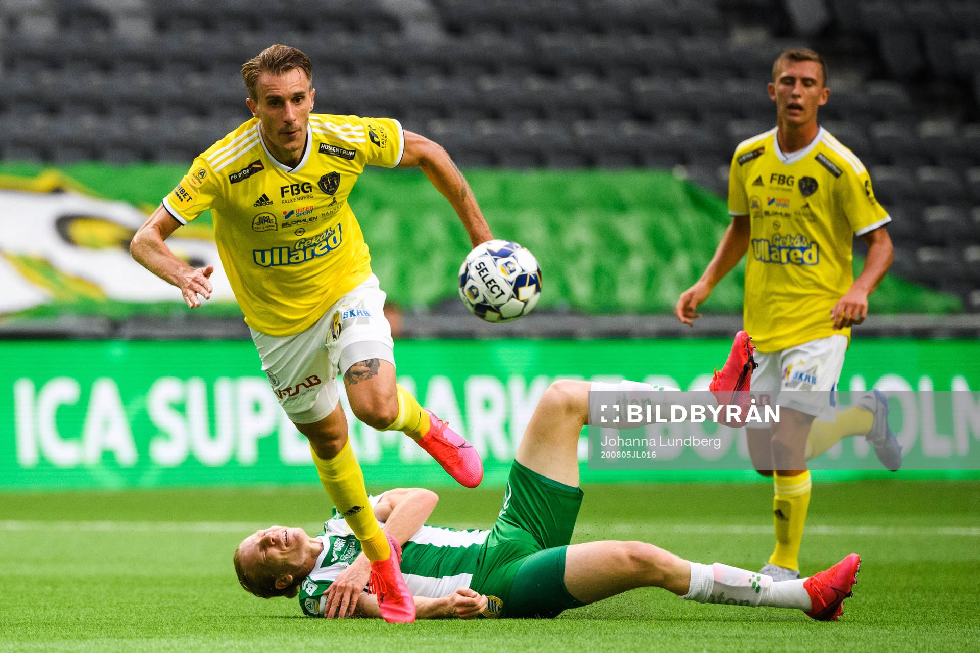 Falkenbergs Tobias Karlsson och Hammarbys Gustav Ludwigson