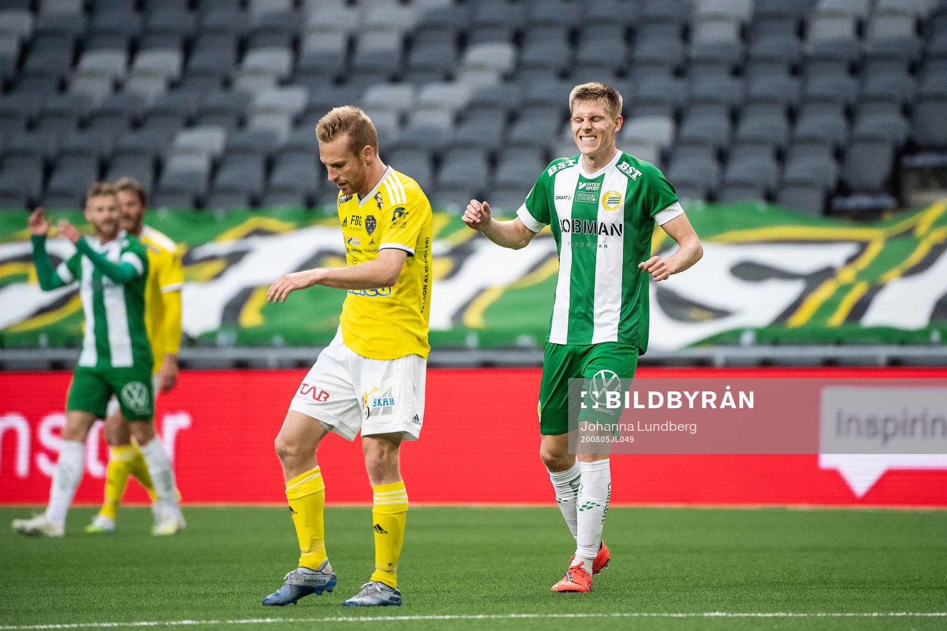 Hammarbys Aron Johansson deppar