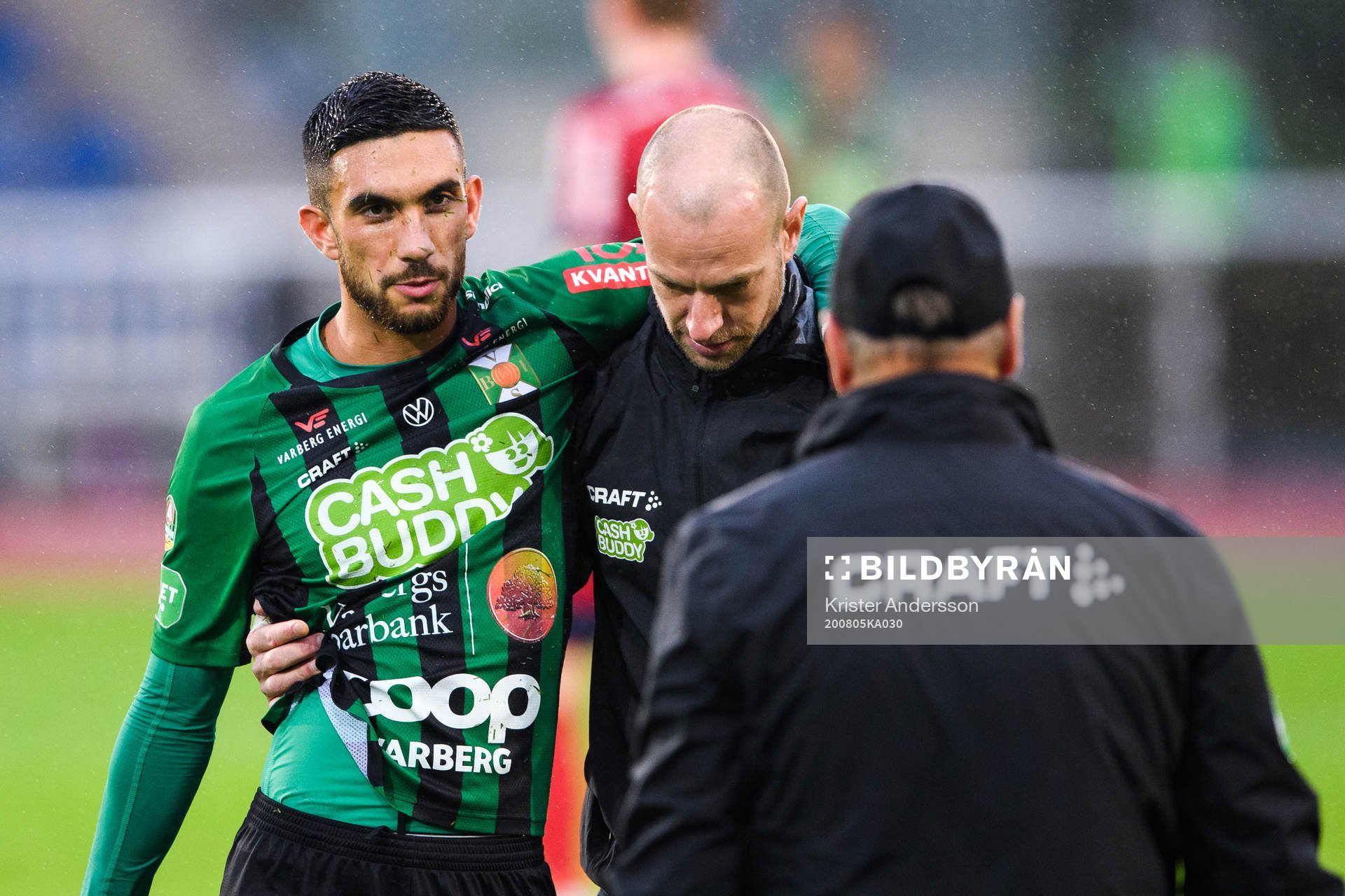 Varbergs Daniel Krezic lämnar planen