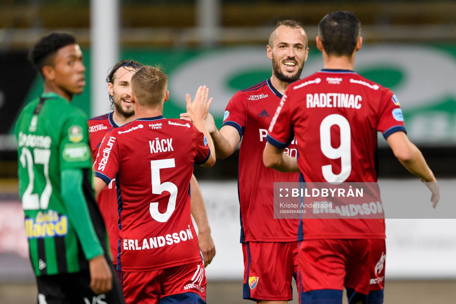 Djurgårdens Emir Kujovic jublar med lagkamrater