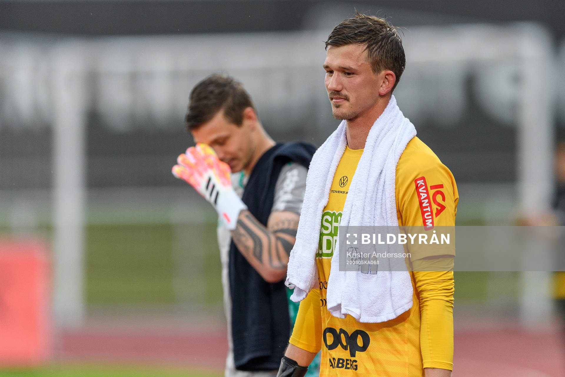 Varbergs målvakt August Strömberg före fotbollsmatchen i