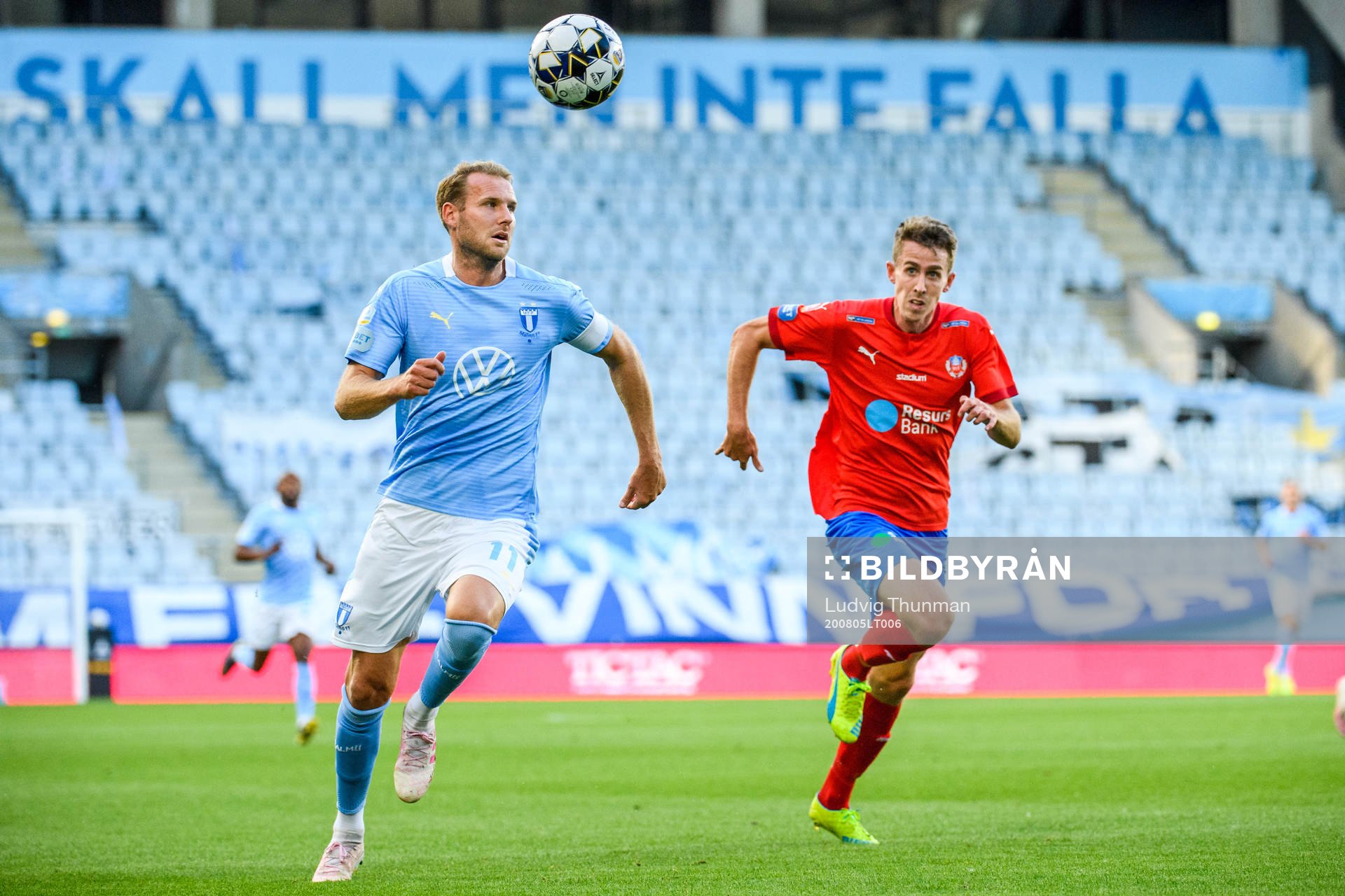 Malmö FFs Ola Toivonen och Helsingborgs Adam Eriksson