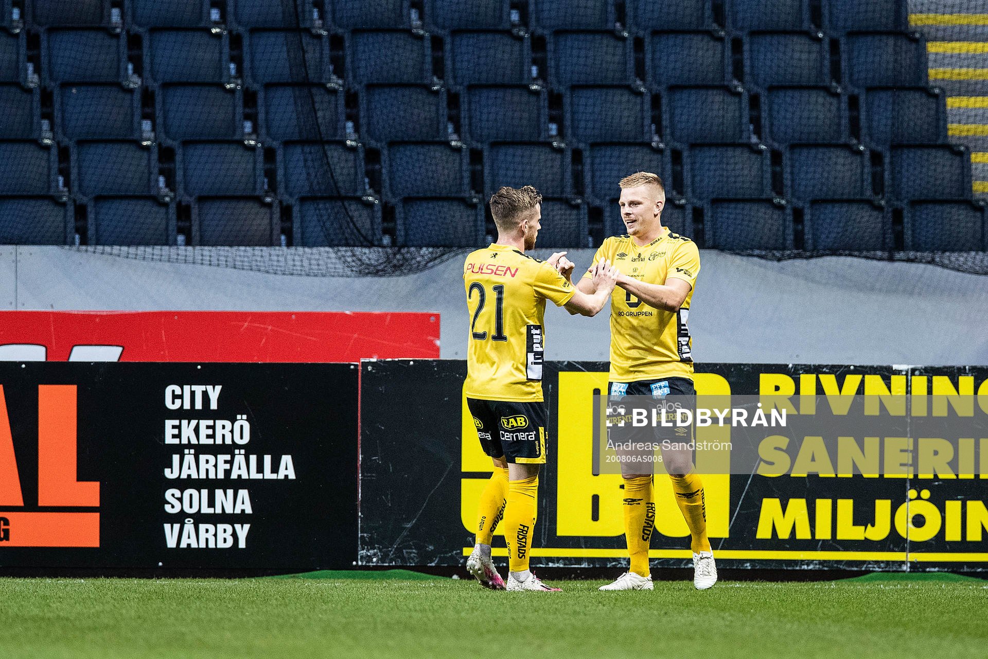 Elfsborgs Per Frick gör 1-0 och jublar med Rasmus Alm