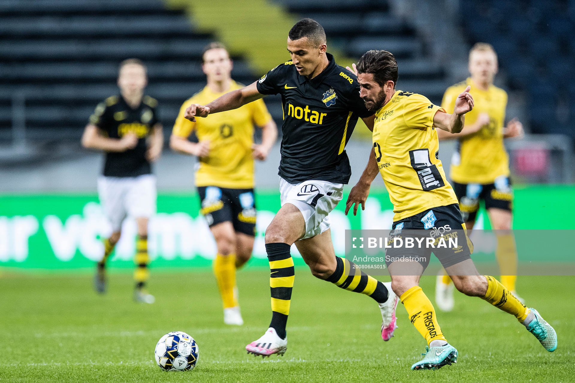s Nabil Bahoui och Elfsborgs Frederik Holst