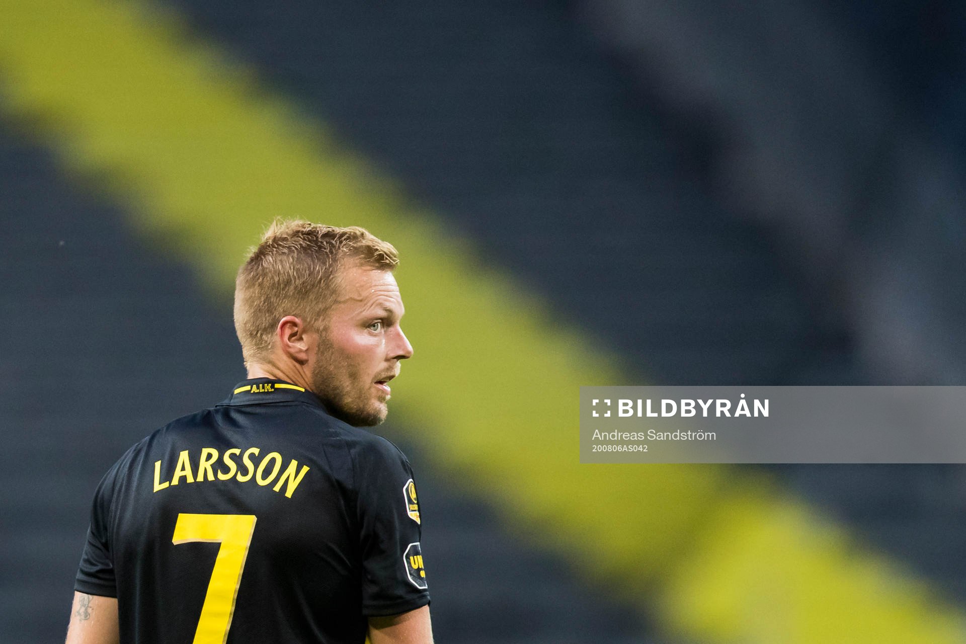s Sebastian Larsson